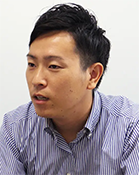講師